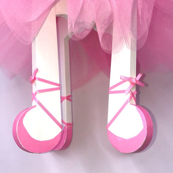 American Girl (SIZE not AG Brand) Furniture Handmade Ballerina Table & 2 Chairs - Picture 9 of 13